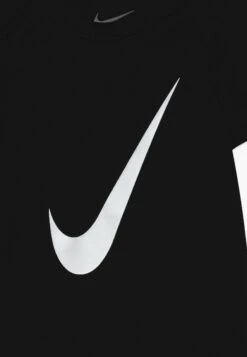 Nike Sportswear Baby 3 PackRegalo Per NascitaWhite Bambini Intimo E Per La Notte NI186A000-A11 -DeFacto Italia 2025 17c1e6c305c64e57b3db4e90e5e11469