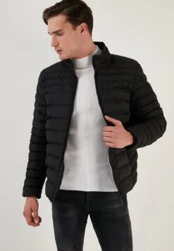 Giacca InvernaleBlack Uomo Giacche BUS22T039-Q11 -DeFacto Italia 2025 187c6770a6014f4abde78eb8caefad77