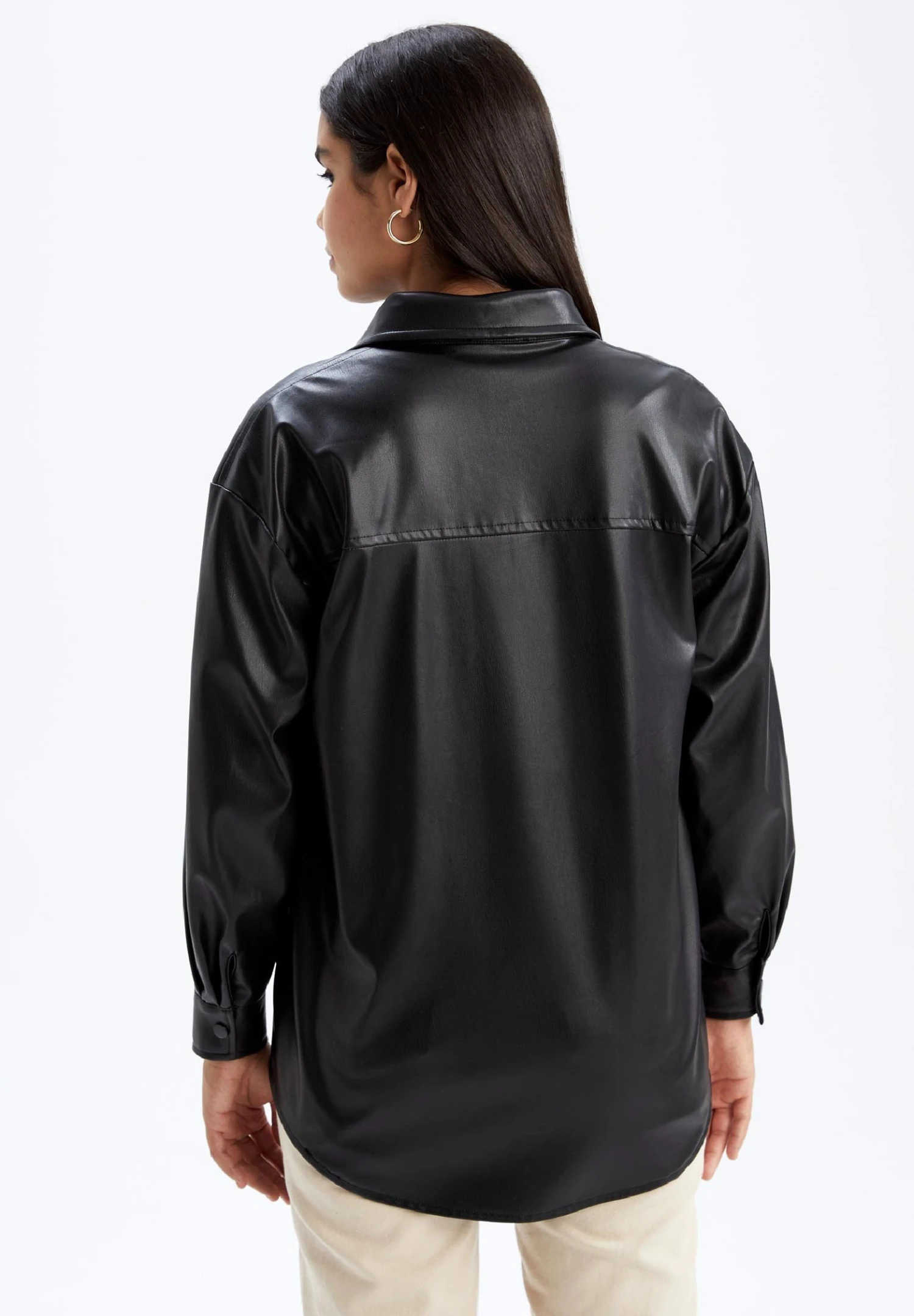 DeFacto Regular Fit CamiciaBlack Donna Camicie E Bluse DEZ21E15K-Q11 5 DeFacto Regular Fit CamiciaBlack Donna Camicie E Bluse DEZ21E15K-Q11 - immagine 3