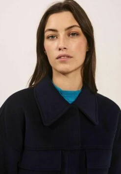 Helia CamiciaDark Blue Donna Camicie E Bluse NOE21E032-K11 7 Helia CamiciaDark Blue Donna Camicie E Bluse NOE21E032-K11 -DeFacto Italia 2025 2c12e15106c8459f8c614b9697b7d10a