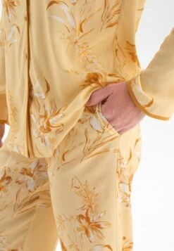 SetPigiamaLight Yellow Donna Intimo Notte E Loungewear D6D81P03S-E11 -DeFacto Italia 2025 2f7ea63113b34931a8d986489e079bd7