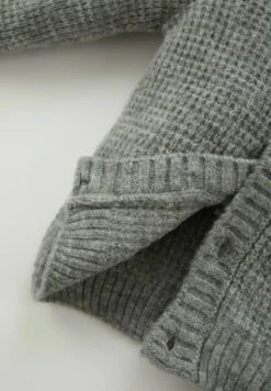 DeFacto Regular FitCardiganGrey Bambini Pullover & Cardigan DEZ24J03U-C11 -DeFacto Italia 2025 314711d3327a46c0913d8f7e211e690b