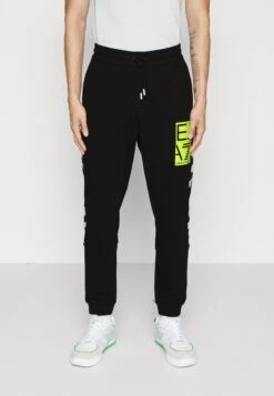 EA7 Emporio Armani TrouserPantaloni SportiviBlack Uomo Pantaloni Sportivi E Joggers EA722E02L-Q11