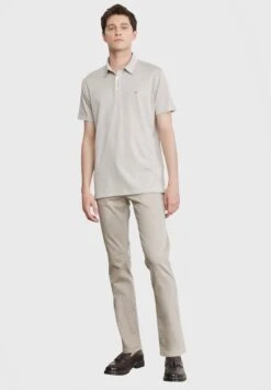 PoloMink White Uomo T-shirt E Polo A7T22P02D-A11 -DeFacto Italia 2025 4b32c8caa5344165a67fc91bfc3d7b97