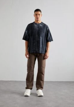 DeFacto Italia 2025 -DeFacto Italia 2025 512ba30e2ded44ea92e496f92bd07116