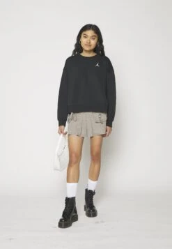 Jordan CrewFelpaBlack Donna Felpe JOC21J019-Q11 -DeFacto Italia 2025 5a36507aed6a4496b2ebf1cf05cfe294