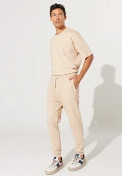 Standard FitPantaloni SportiviBrown With Milk Uomo Pantaloni Sportivi E Joggers A7T22E02R-B12 -DeFacto Italia 2025 61d374570adf451a9d4c2919219753b9
