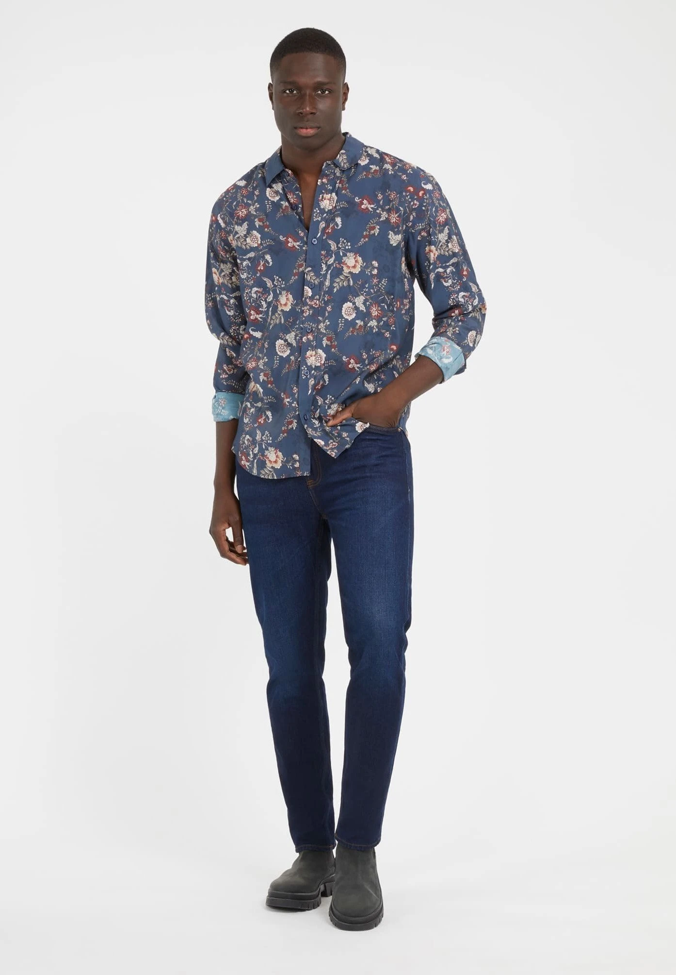 Guess Print - Camicia - Blumenmuster Blau 4 Guess Print - Camicia - Blumenmuster Blau - immagine 2