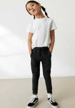 Next JoggersPantaloni SportiviBlack Bambini Pantaloni NX323B187-Q11