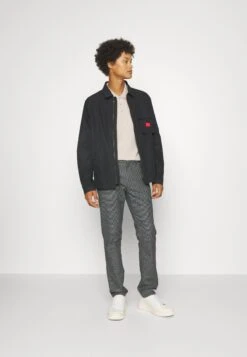 Hugo EmmondGiacca LeggeraBlack Uomo Giacche HU722T0GK-Q11 -DeFacto Italia 2025 68e343a5fdd1403e8dc356aad57659b0