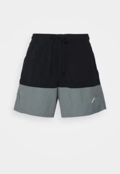 Nike Sportswear M Club Wvn CbPantaloni SportiviBlack/Smoke Grey/White Uomo Pantaloni Sportivi E Joggers NI122F090-Q11 -DeFacto Italia 2025 7c8f1ba5956741d49fa488569f1091b5