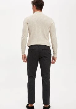 DeFacto PantaloniBlack Uomo Pantaloni DEZ22E03R-Q14 -DeFacto Italia 2025 7de894ebc7ff40049dd64817f30f4dde