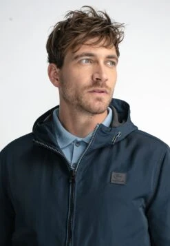 Petrol Industries LightweightGiacca LeggeraMidnight Navy Uomo Giacche P6822T05F-K11 -DeFacto Italia 2025 7ed89de188bd4bd498739630edcb7fe1