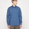 Scotch & Soda Essential SolidCamiciaStorm Blue Uomo Camicie SC322P054-K11 -DeFacto Italia 2025 82dd89fff3f849b2b7734dbb0756ebcb