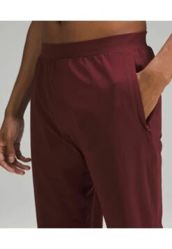 Lululemon Surge Raw Pantaloni SportiviRed Merlot Uomo Pantaloni LLS42E011-G11 -DeFacto Italia 2025 9957f89190fe460cafd8261fbfa82ff7