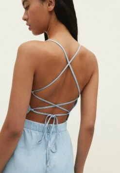 Stradivarius With Straps At The Back Tuta JumpsuitMoon Washed Donna Tute Jumpsuit STH21T060-K11 13 Stradivarius With Straps At The Back Tuta JumpsuitMoon Washed Donna Tute Jumpsuit STH21T060-K11 -DeFacto Italia 2025 a5c700607c464e9eb2468eb3bfeafea5