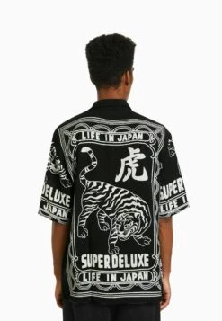 BERSHKA CamiciaBlack Uomo Camicie BEJ22D0DB-Q11 -DeFacto Italia 2025 a8c4a7ef39cc413dabd564affeab08d4