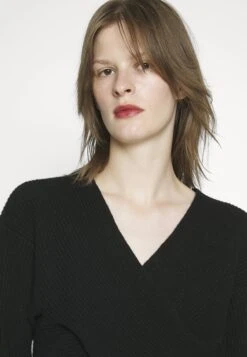 Marella Scanno - Maglietta A Manica Lunga - Black -DeFacto Italia 2025 b1eb5b012565403c9832739cc0c3c88a