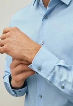 Next Textured Single CuffCamiciaBlue Uomo Camicie NX322D1Q3-K11 -DeFacto Italia 2025 c9eaf08d08aa47b499cbb3c340fa387f