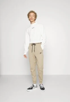 Nike Sportswear Pantaloni Sportivi - Khaki/Black -DeFacto Italia 2025 d2d05981617441cba43f34089d799248