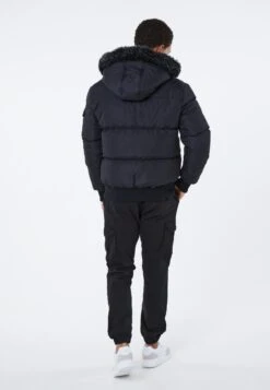 Short Puffer JacketGiacca InvernaleBlack Uomo Giacche CLR22T01N-Q11 -DeFacto Italia 2025 d486df24e2b1430eaa2230ef0e6e23d5