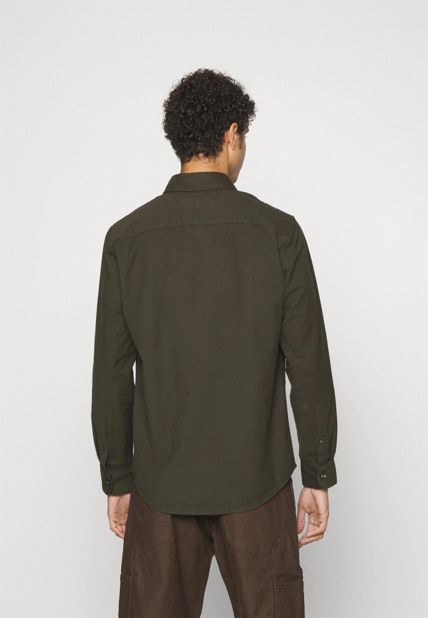 Abercrombie & Fitch Icon Easy Colors - Camicia - Olive Solid 5 Abercrombie & Fitch Icon Easy Colors - Camicia - Olive Solid - immagine 3