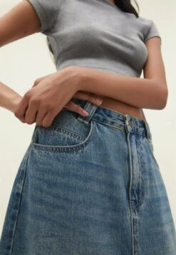 Stradivarius Long With Front Seam - Gonna Lunga - Light Blue Denim 13 Stradivarius Long With Front Seam - Gonna Lunga - Light Blue Denim -DeFacto Italia 2025 da4c9a2cb2f3434ca5888ed4109ae340