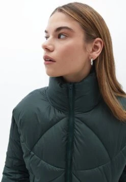 Mit Kurzem SchnittGiacca InvernaleKombu Green Donna Giacche E Blazer XX021U040-M11 -DeFacto Italia 2025 df02ce79531b43e399eae596ab5c1937