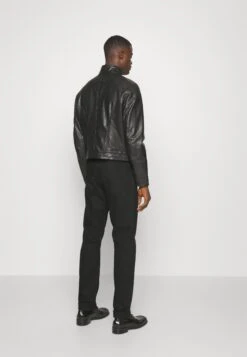 Emporio Armani BlousonGiacca Di PelleNero Uomo Giacche EA822T07Y-Q11 -DeFacto Italia 2025 e5d449eb2e69420ebacf433403b8371b