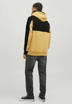 Jack & Jones Jjeforce Blocking NoosFelpaHoney Gold Uomo Maglieria E Felpe JA222S2YF-E11 -DeFacto Italia 2025 e7fa34fc3ffa4c9f90a7ffd2959ac852