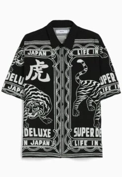 BERSHKA CamiciaBlack Uomo Camicie BEJ22D0DB-Q11 -DeFacto Italia 2025 ef38ad524a014d798cf6574081a3f473