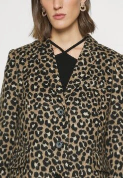 MICHAEL Michael Kors LeopardCappotto ClassicoDarkk Camel/Black Donna Cappotti MK121U05G-O11 11 MICHAEL Michael Kors LeopardCappotto ClassicoDarkk Camel/Black Donna Cappotti MK121U05G-O11 -DeFacto Italia 2025 f0dd3838ba5b48d190e741d2ab3ca976