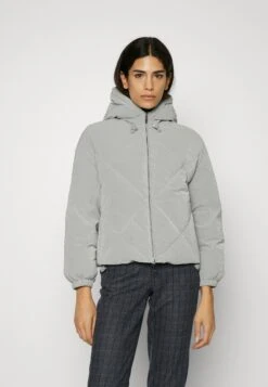 Emporio Armani PiuminoGrigio Ceramica Donna Giacche E Blazer EA821G01Y-C11 -DeFacto Italia 2025 fe19eff0ae224f54a605e8df00b3a1d0